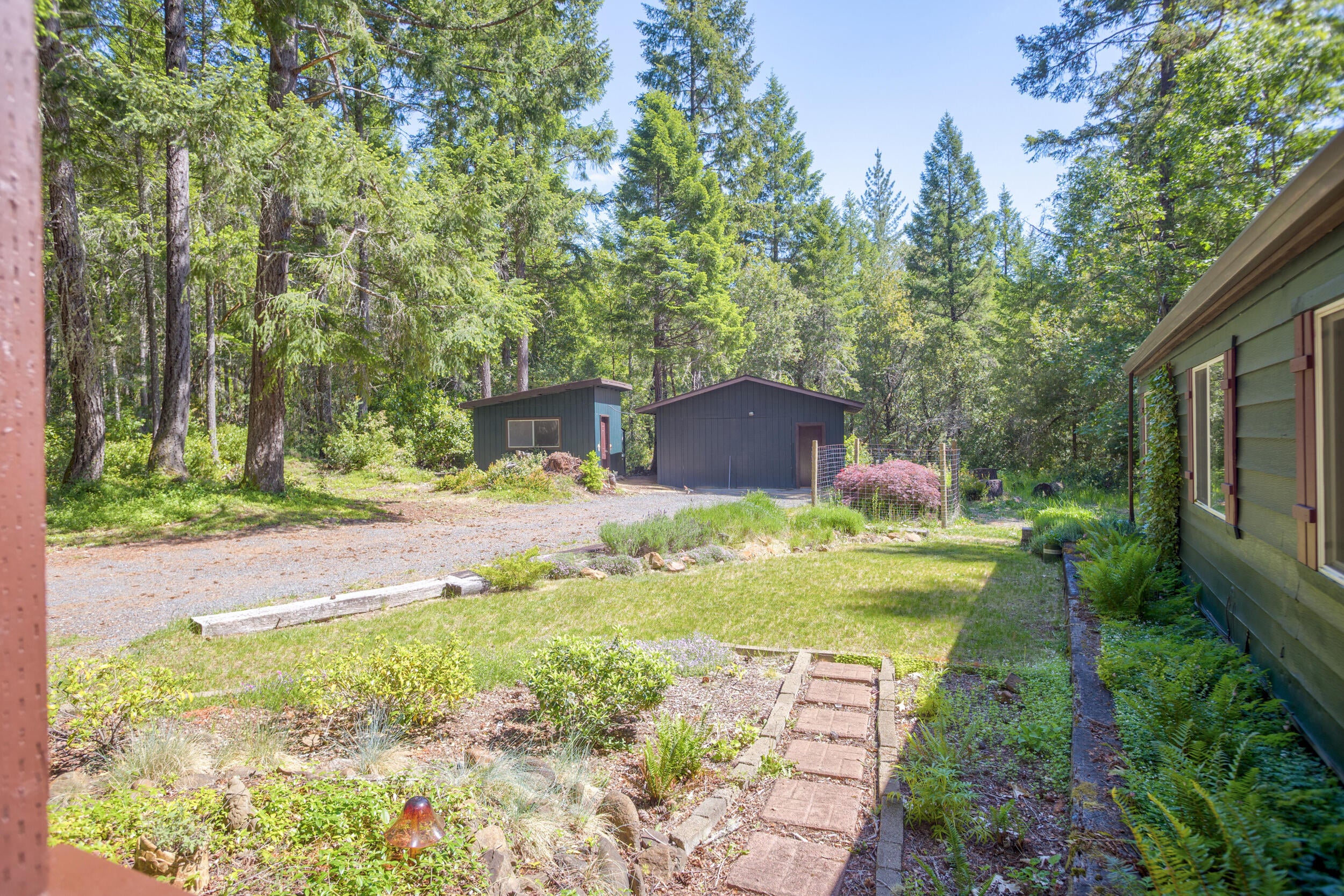 724 3 Mill Road Selma, OR 97538 - Photo 46 of 57 21_0r1a0383b_4b_5b_6b_7bb