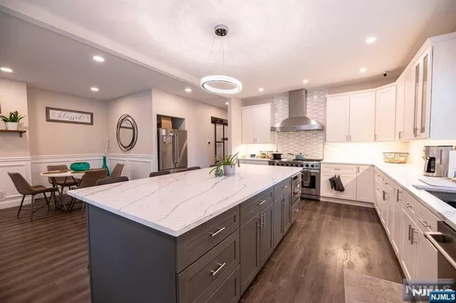 $1,700,000 | 362 Harrison Street, Paramus, NJ 07652