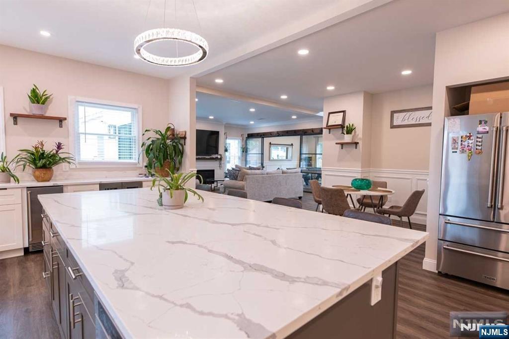 362 Harrison Street Paramus, NJ 07652 - Photo 20 of 50