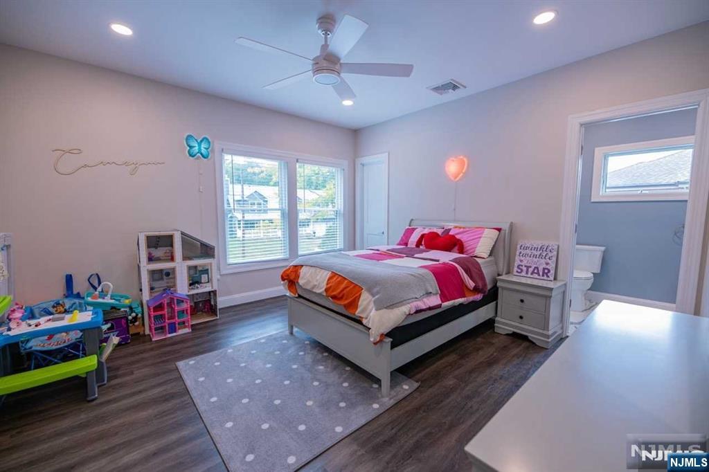 362 Harrison Street Paramus, NJ 07652 - Photo 35 of 50