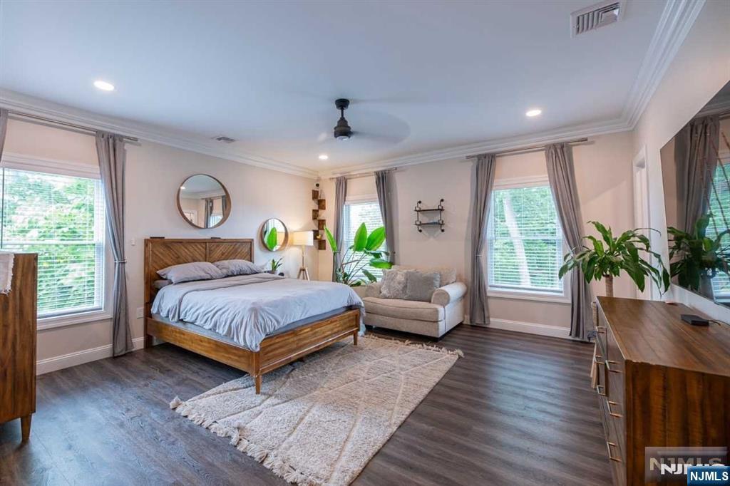 362 Harrison Street Paramus, NJ 07652 - Photo 40 of 50