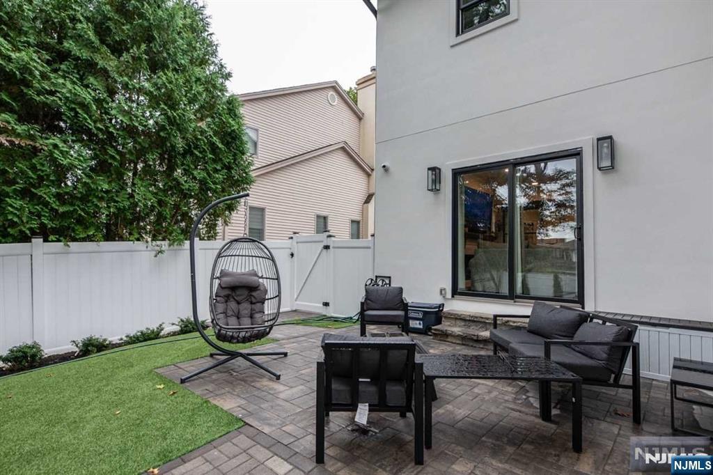 362 Harrison Street Paramus, NJ 07652 - Photo 45 of 50