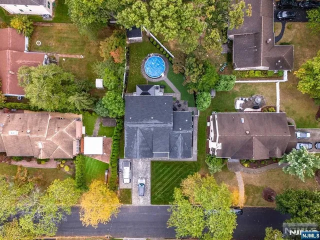 $1,700,000 | 362 Harrison Street, Paramus, NJ 07652