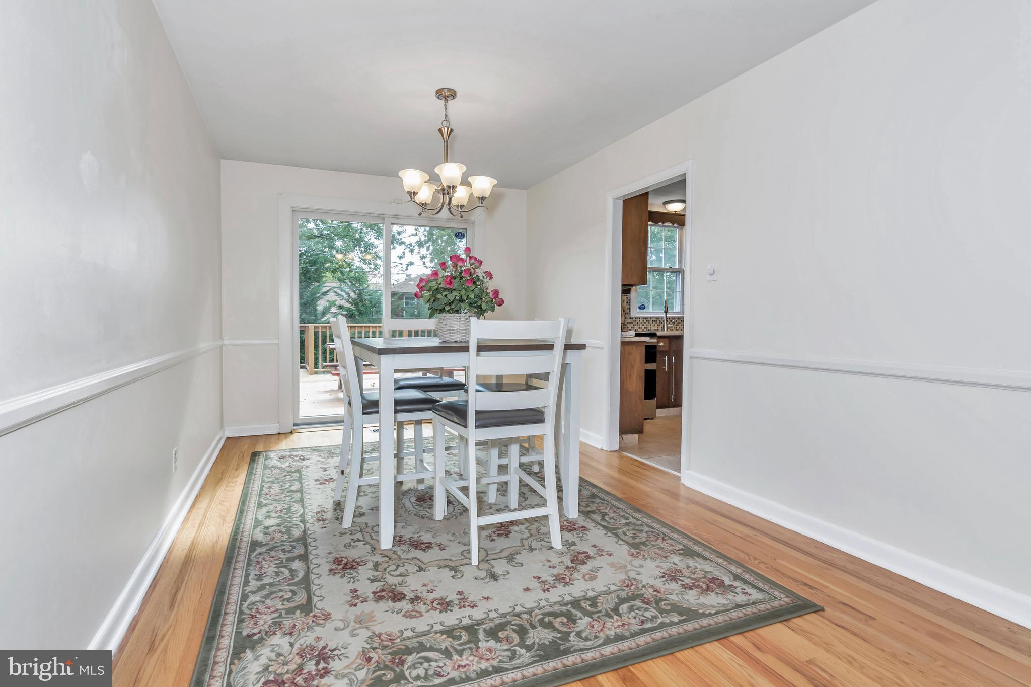 304 Pinehurst Road Wilmington, DE 19803 - Photo 8 of 34 Dining room with slider leading to deck