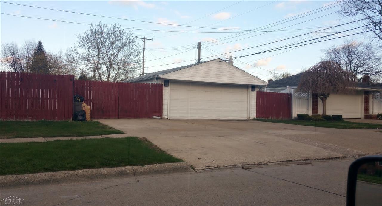 18010 Rainbow Road Fraser, MI 48026 - Photo 21 of 22