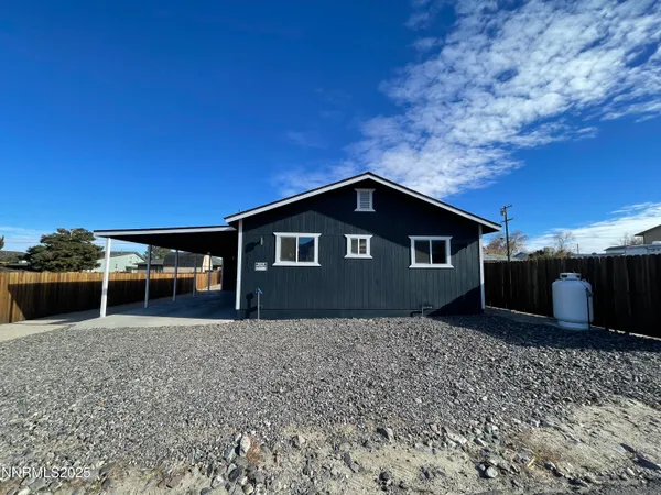 $299,000 | 370 Connelly Street, Hawthorne, NV 89415