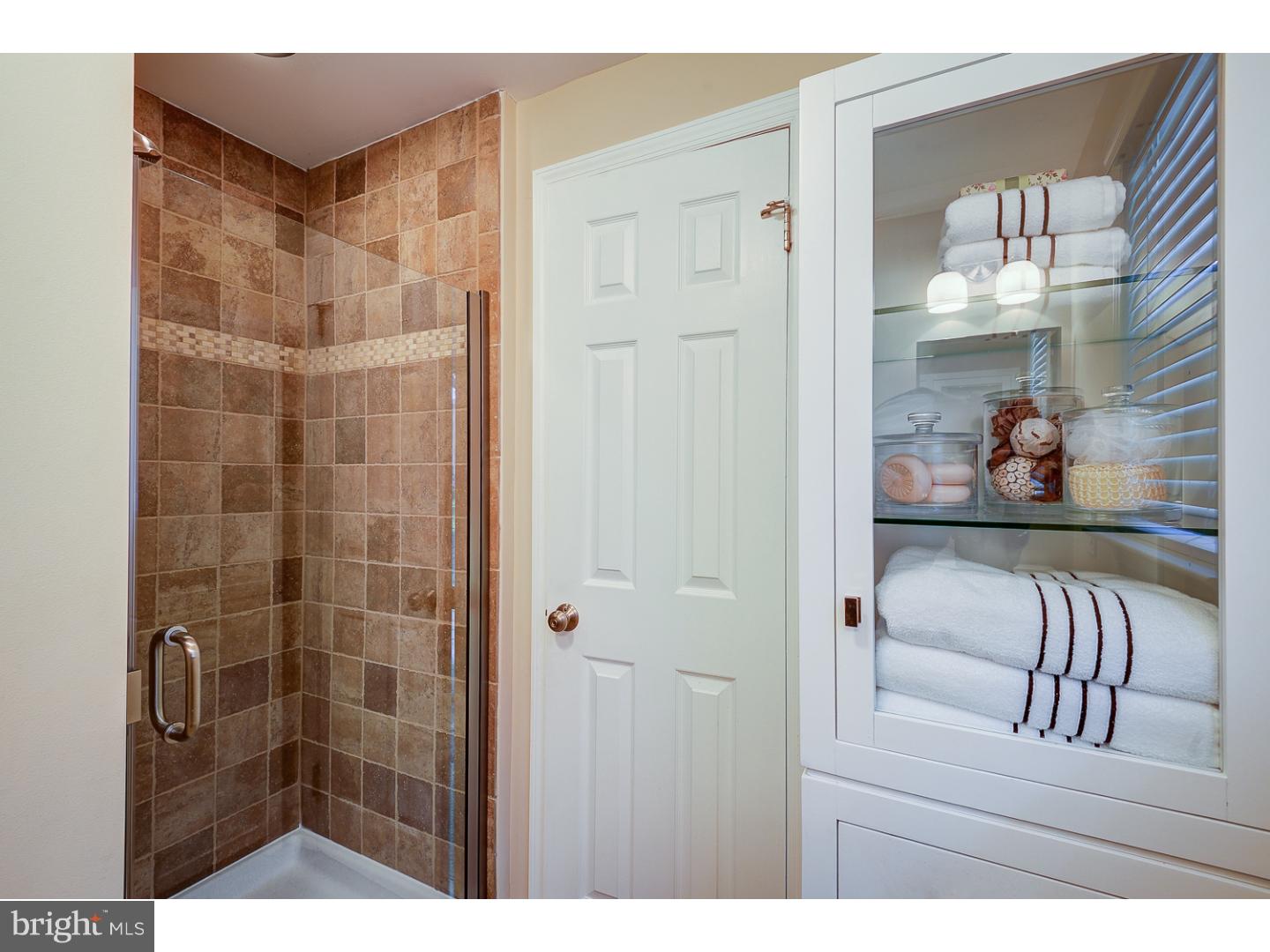 8 Lenape Road Cherry Hill, NJ 08002 - Photo 17 of 25 Bathroom