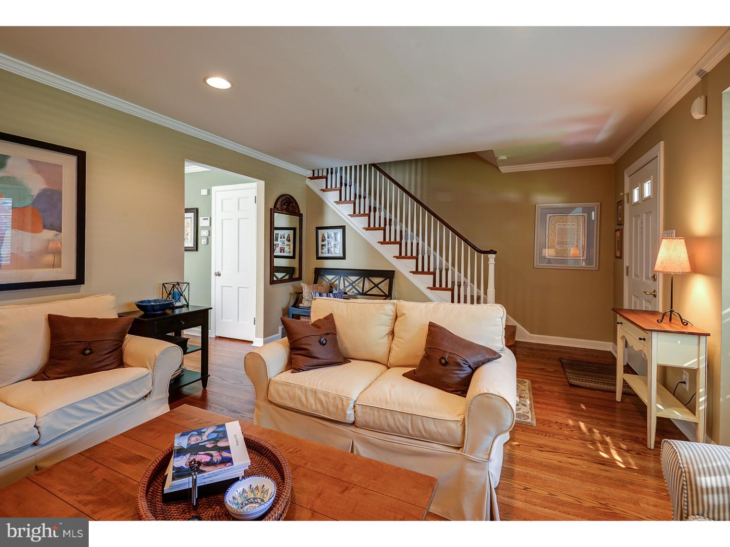 8 Lenape Road Cherry Hill, NJ 08002 - Photo 3 of 25 Living Room