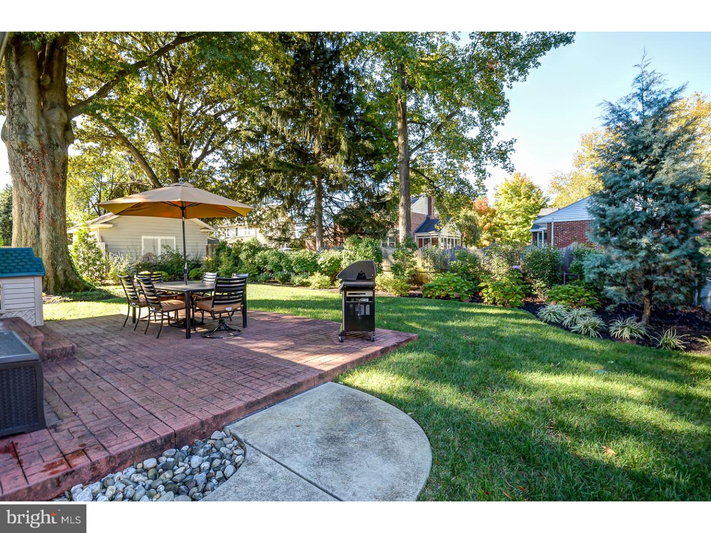 8 Lenape Road Cherry Hill, NJ 08002 - Photo 23 of 25 Patio
