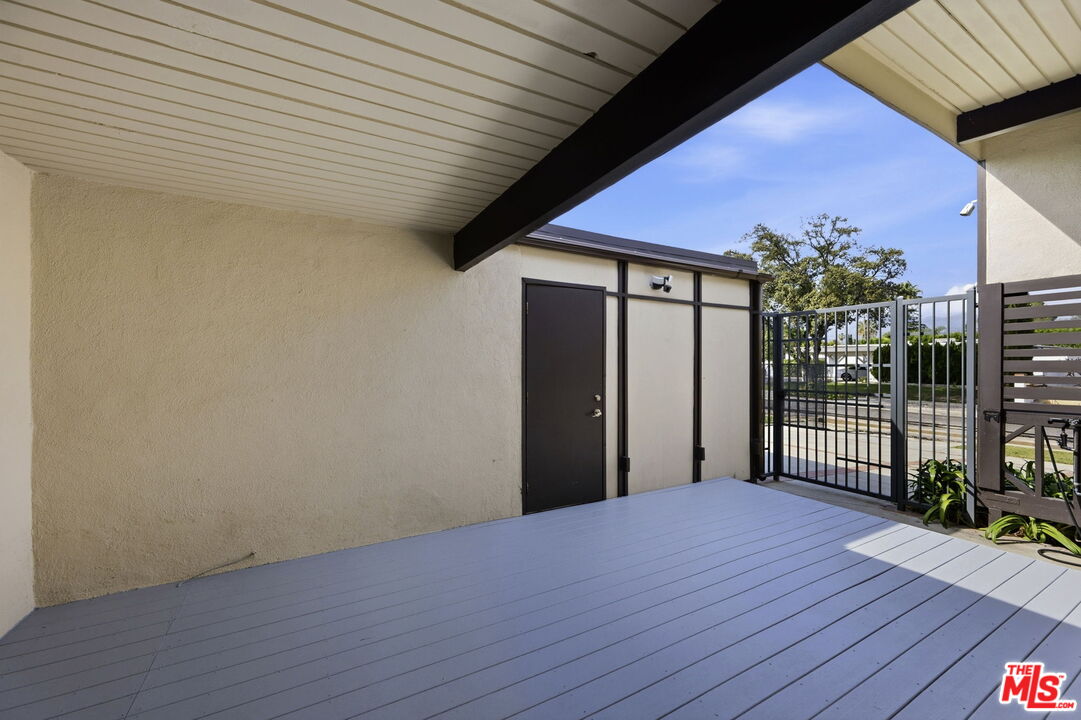 18342 Blackhawk Street Porter Ranch, CA 91326 - Photo 4 of 56