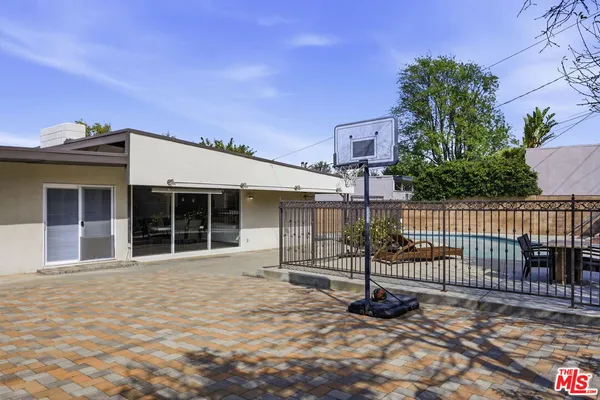 $1,190,000 | 18342 Blackhawk Street, Porter Ranch, CA 91326