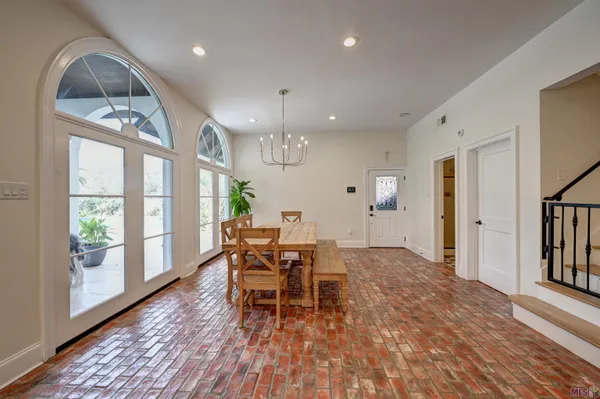 $1,200,000 | 107 Cedar Tree Drive, Thibodaux, LA 70301