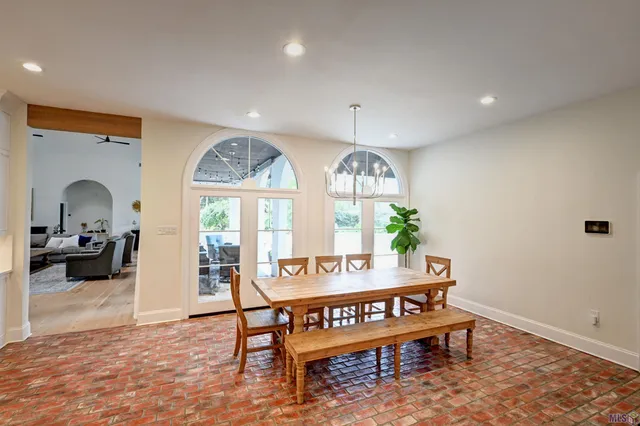 $1,200,000 | 107 Cedar Tree Drive, Thibodaux, LA 70301