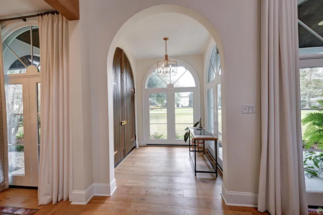 $1,200,000 | 107 Cedar Tree Drive, Thibodaux, LA 70301