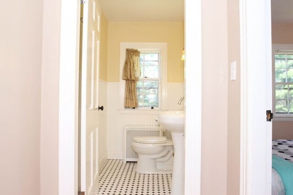 1014 Providence Road Northbridge, MA 01588 - Photo 18 of 29 Gallery Image 18