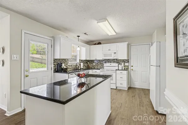 $414,990 | 12511 Panthersville Drive, Charlotte, NC 28269