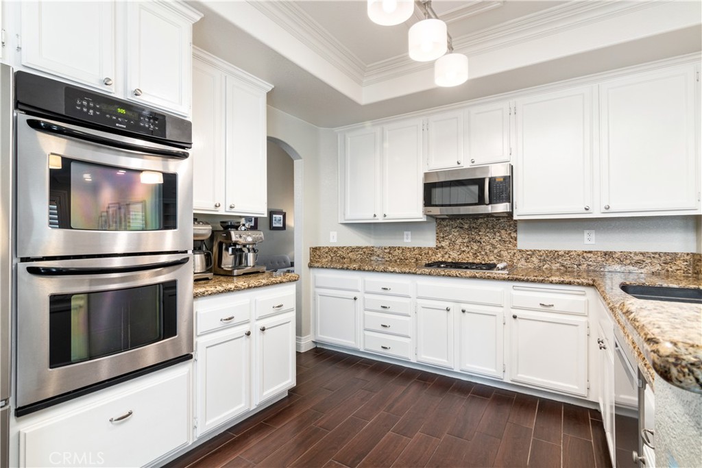 43471 Corte Rialto Temecula, CA 92592 - Photo 8 of 37