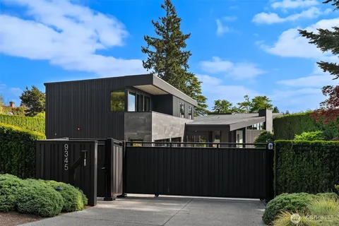 $9,950,000 | 9345 Northeast 19th Street, Clyde Hill, WA 98004