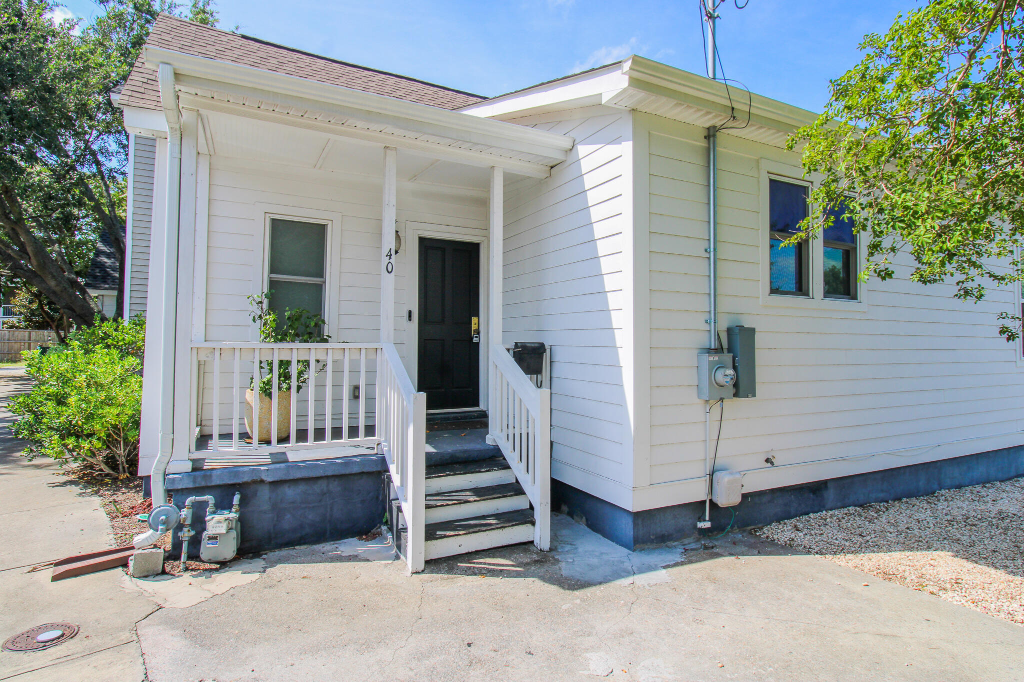 40 H Street Charleston, SC 29403 - Photo 1 of 20 FC286FF8-9B76-4E29-A5C6-FB0F53DB2F13