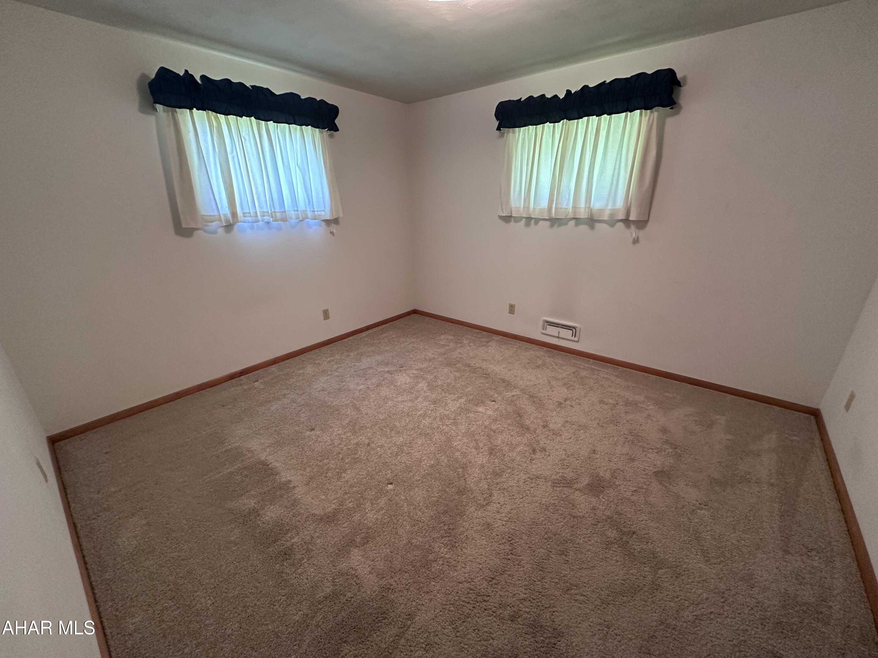 150 Wareham Road Everett, PA 15537 - Photo 17 of 35 Gallery Image 17