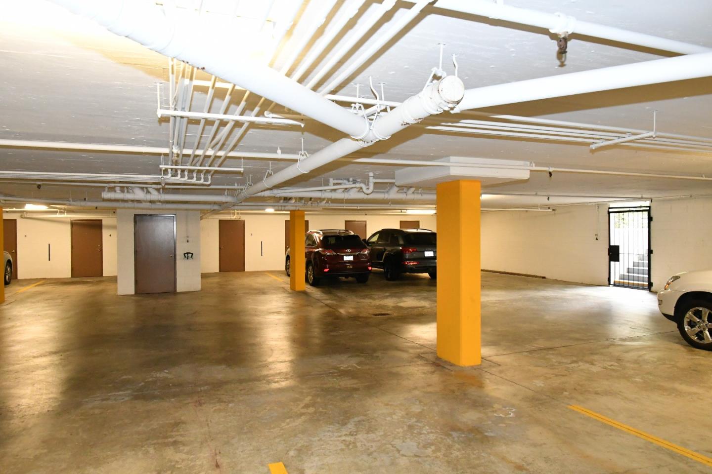 525 Almer Road, Unit 104 Burlingame, CA 94010 - Photo 15 of 20 Gallery Image 15