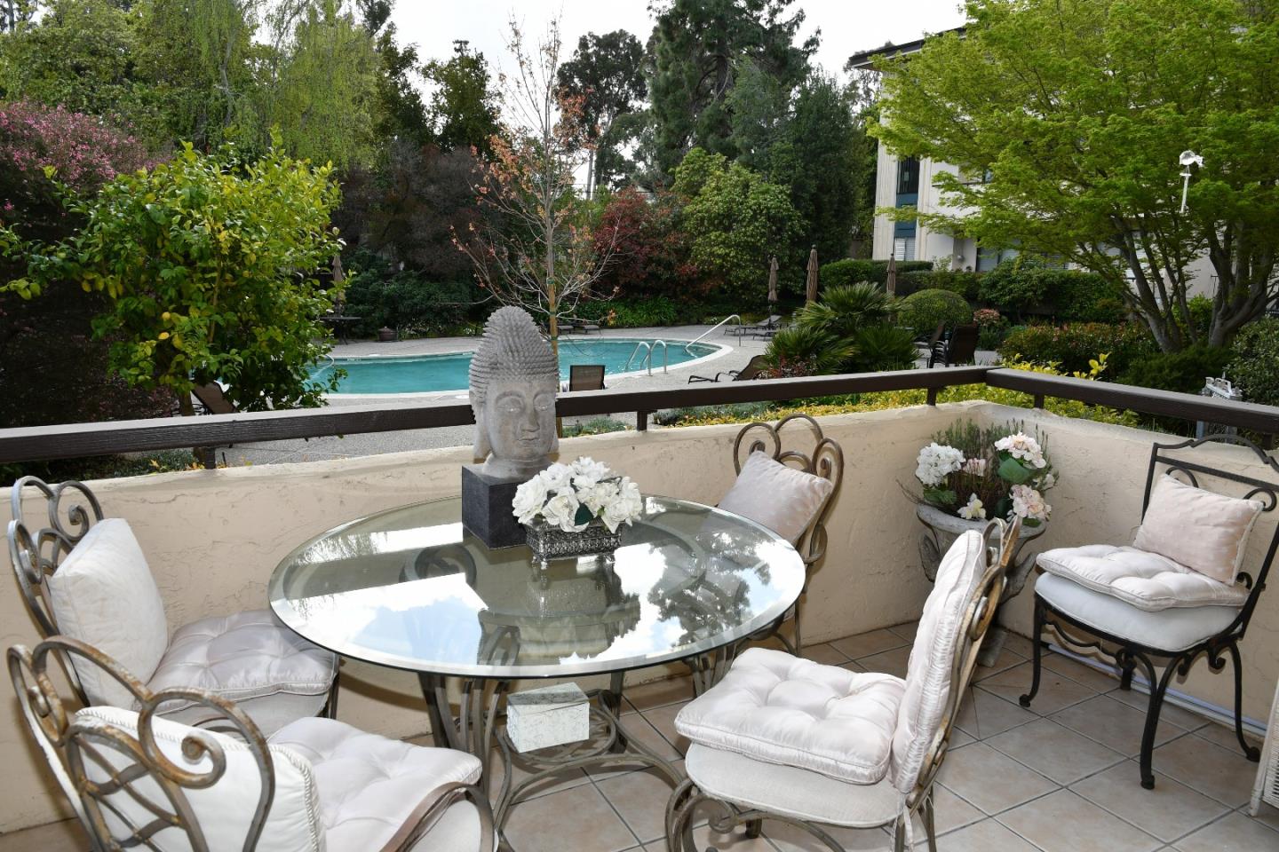 525 Almer Road, Unit 104 Burlingame, CA 94010 - Photo 2 of 20 Gallery Image 2