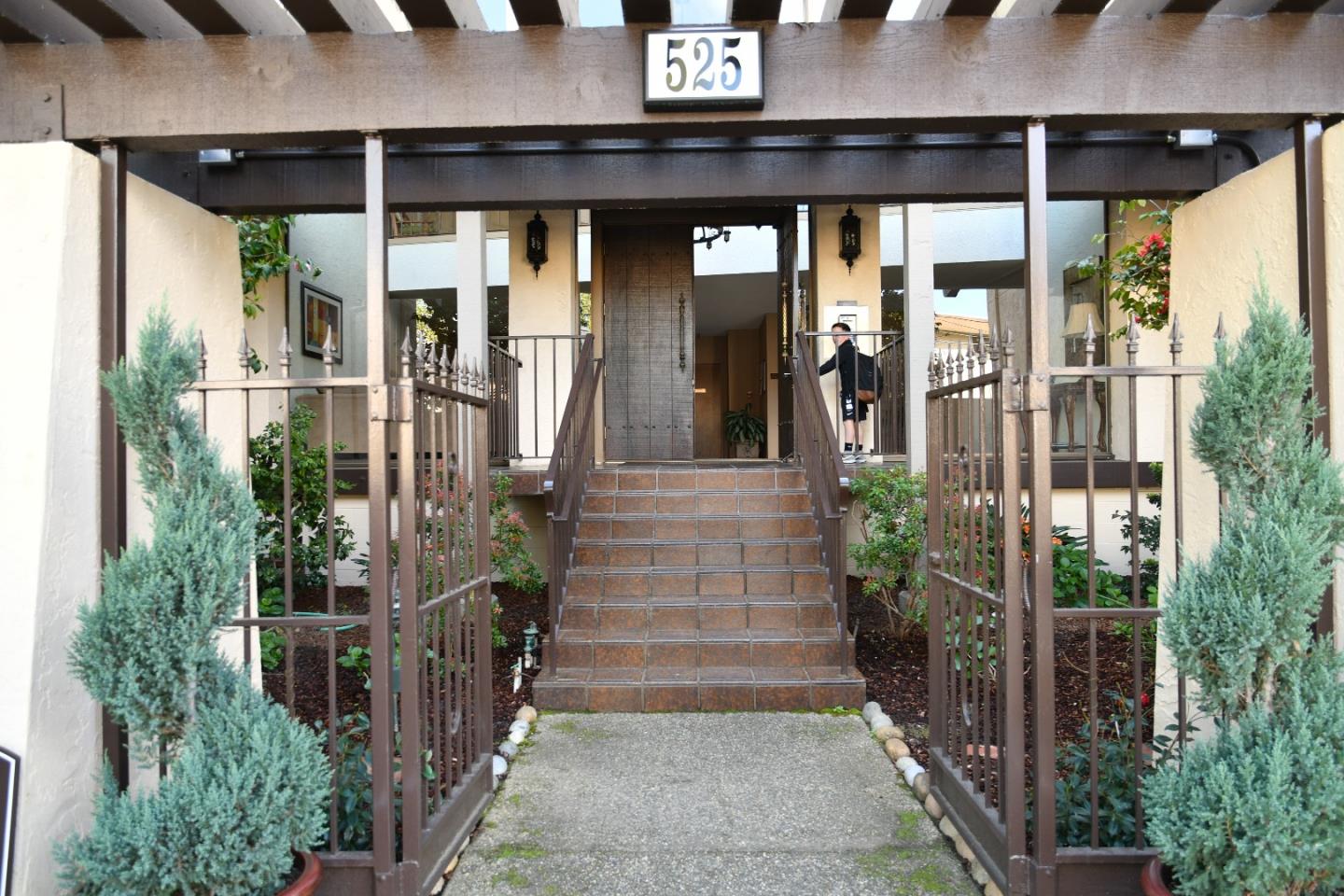 525 Almer Road, Unit 104 Burlingame, CA 94010 - Photo 3 of 20 Gallery Image 3