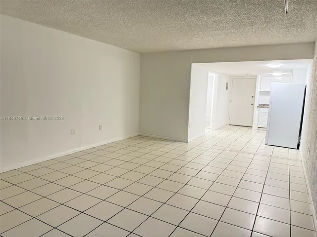 $1,500 | 750 Northeast 195th Street, Unit 128, Miami, FL 33179