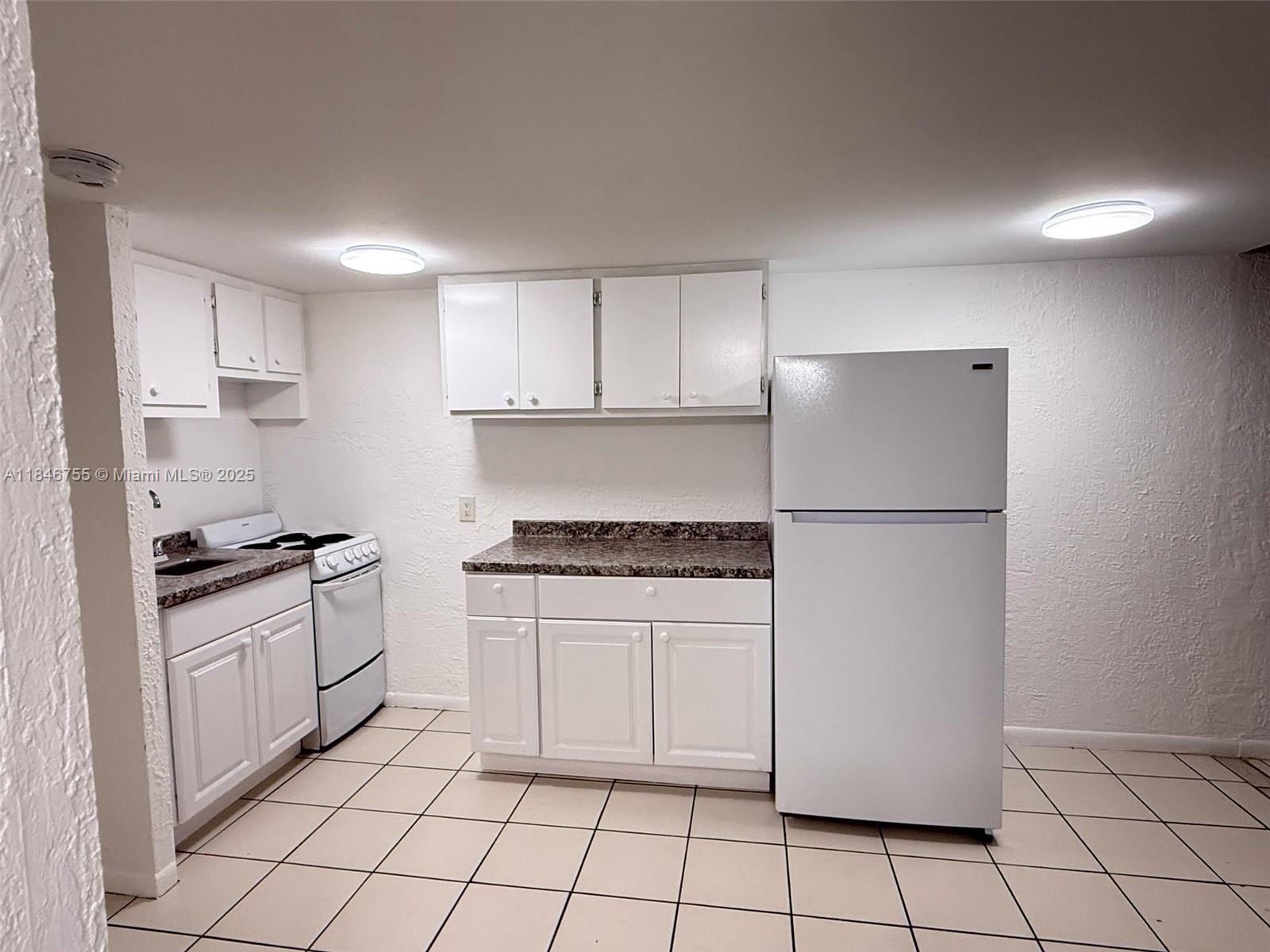 750 Northeast 195th Street, Unit 128 Miami, FL 33179 - Photo 3 of 11