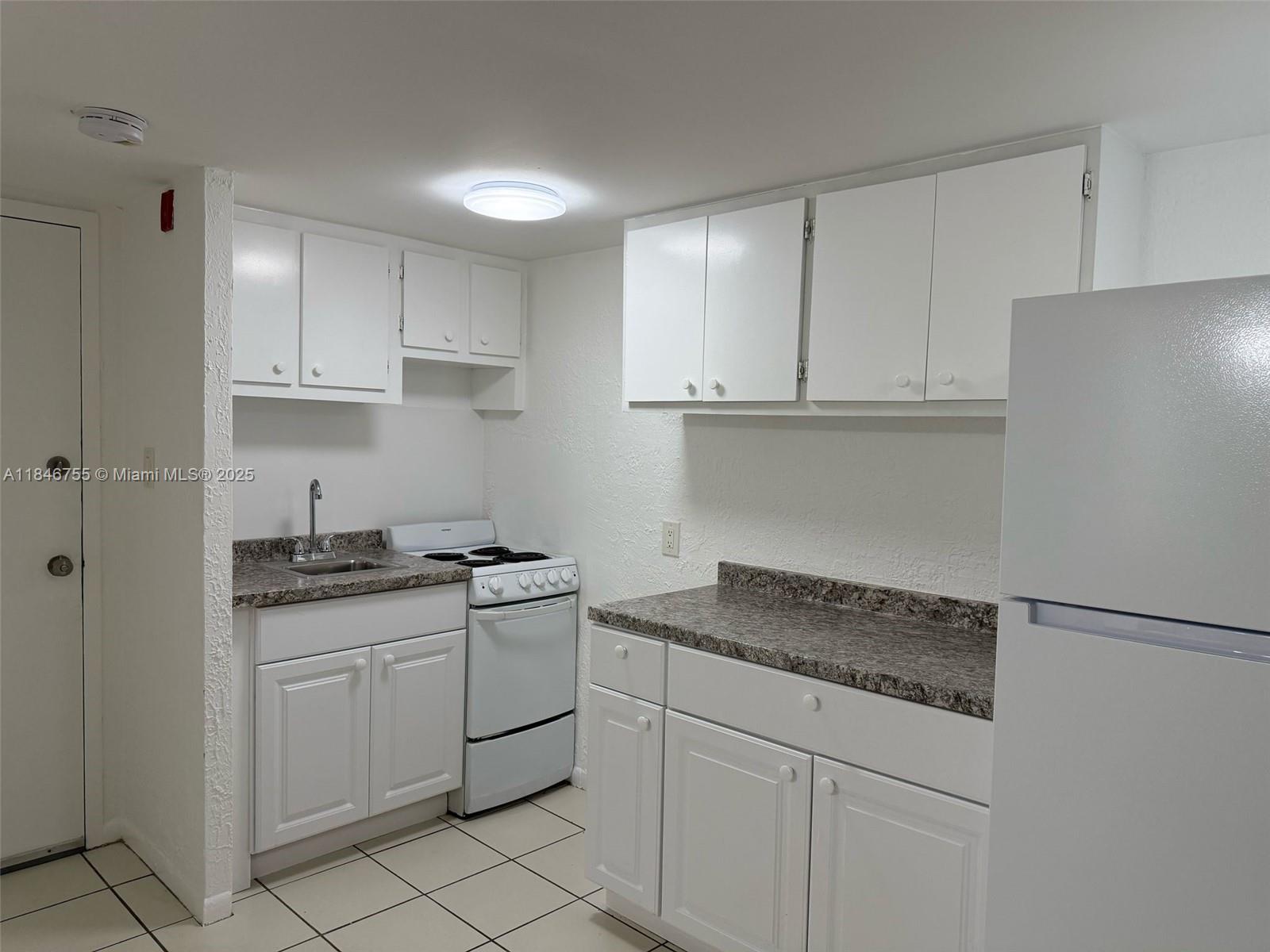 750 Northeast 195th Street, Unit 128 Miami, FL 33179 - Photo 4 of 11