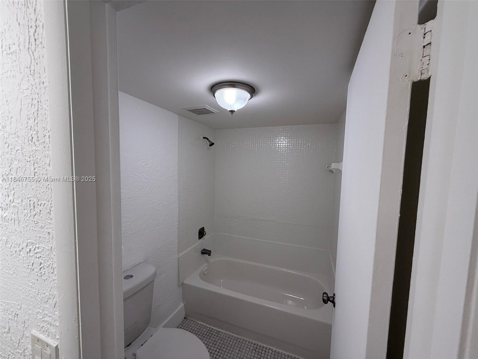 750 Northeast 195th Street, Unit 128 Miami, FL 33179 - Photo 9 of 11