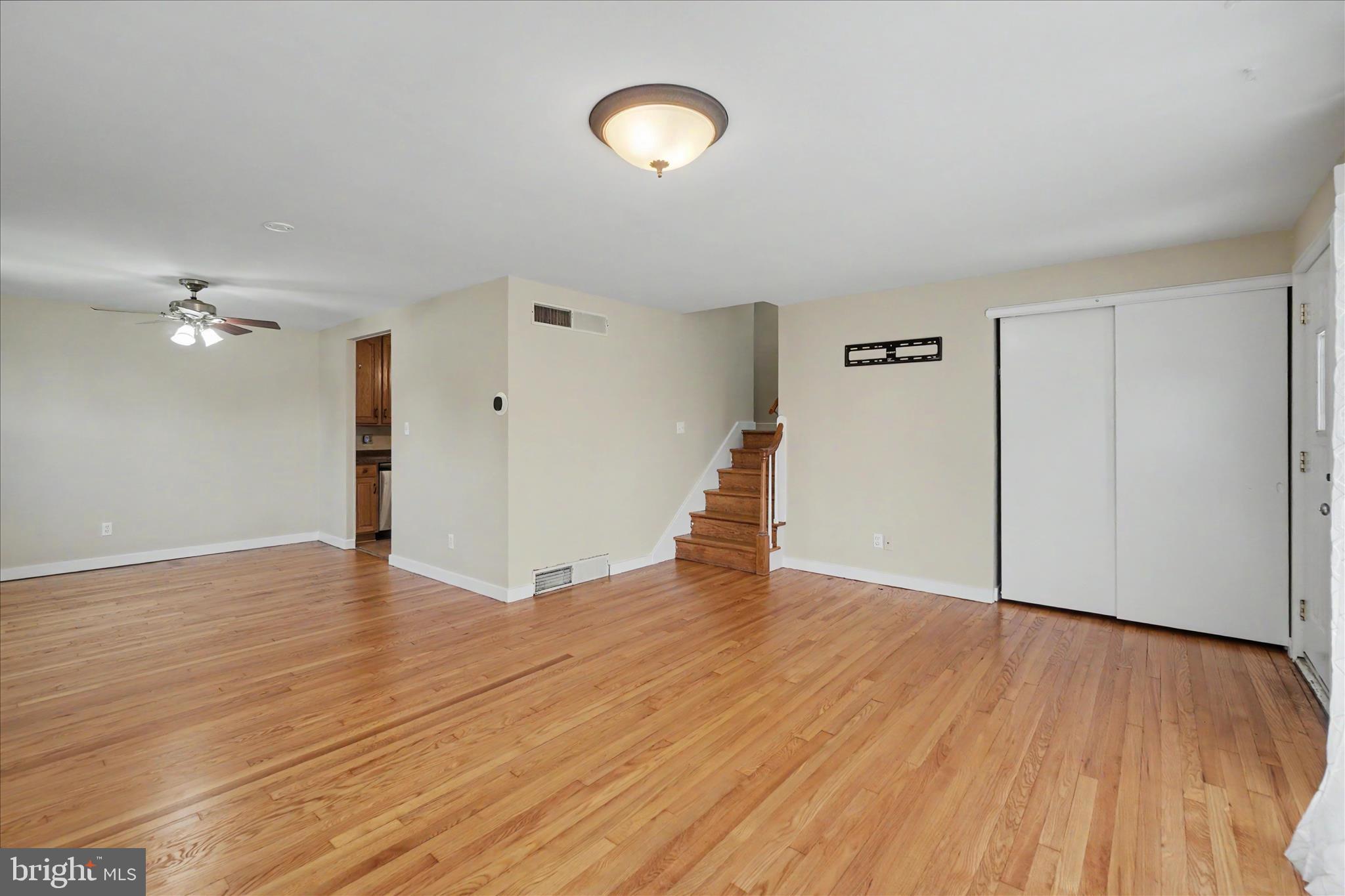 2447 Princeton Road York, PA 17402 - Photo 4 of 26 Gallery Image 4