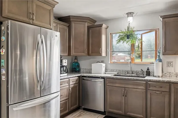 $295,900 | 143 Highway 356, Apollo, PA 15613