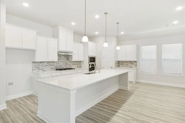 $499,900 | 1000 Sunflower Street, Crowley, TX 76036