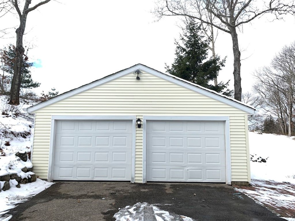 20 Chin Hill Road Westerly, RI 02891 - Photo 4 of 33 Detached two car garage