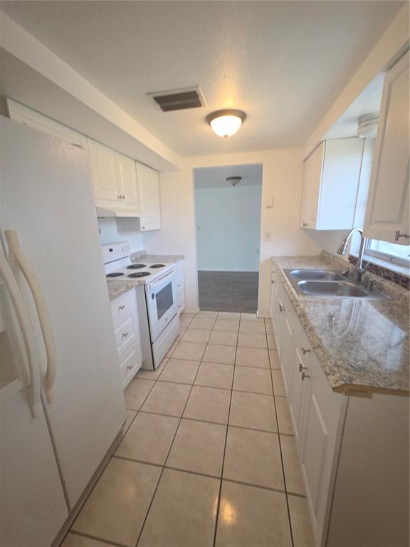 1505 Roundtree Road Holiday, FL 34690 - Photo 2 of 10 Gallery Image 2