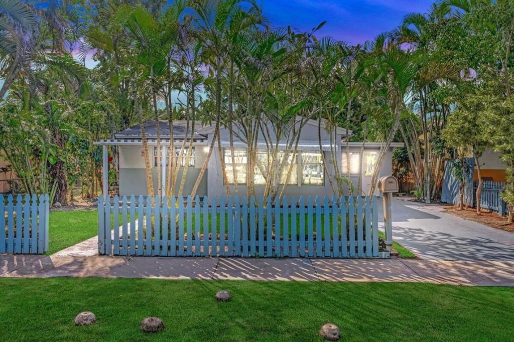 253 Southwest 7th Street, Unit A Dania Beach, FL 33004 - Photo 5 of 22