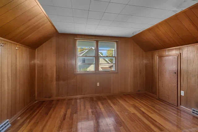 $229,900 | 148 Main Street West, Richmond, MN 56368