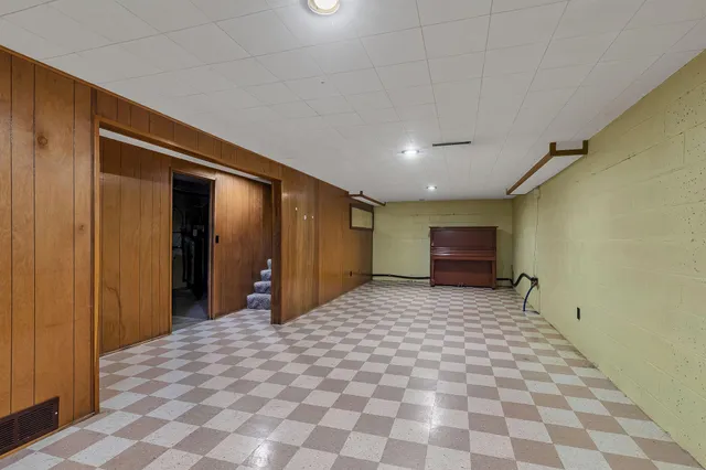 $229,900 | 148 Main Street West, Richmond, MN 56368