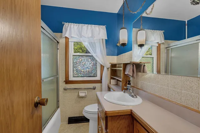 $229,900 | 148 Main Street West, Richmond, MN 56368