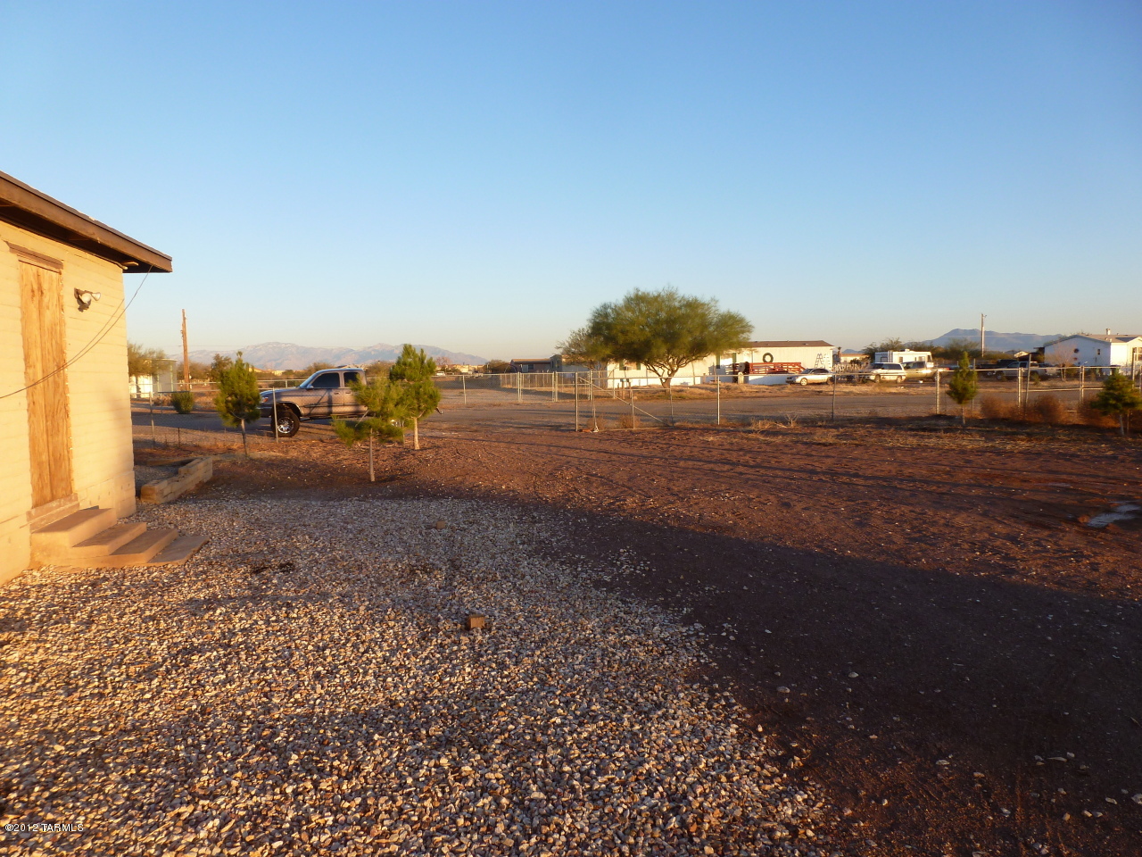 10041 North Volk Road Marana, AZ 85653 - Photo 4 of 27