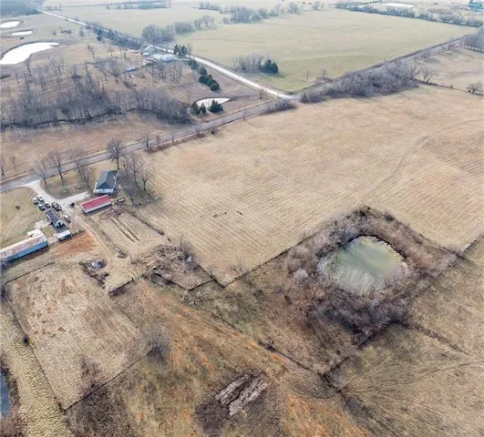 $625,000 | 29002 East State Rte B Highway, Archie, MO 64725