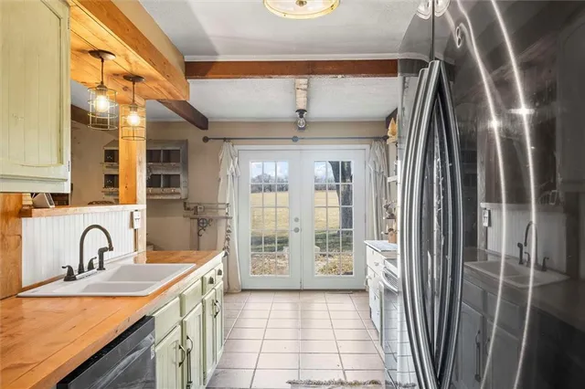 $625,000 | 29002 East State Rte B Highway, Archie, MO 64725