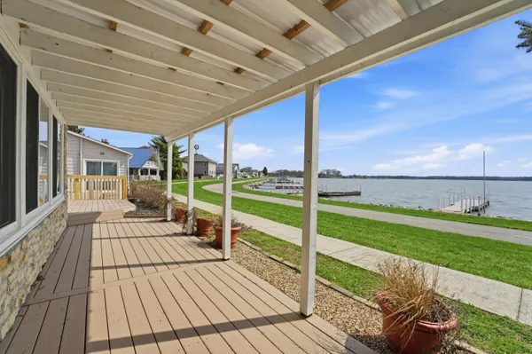 $849,900 | 13482 West Bank Drive Northeast, Millersport, OH 43046