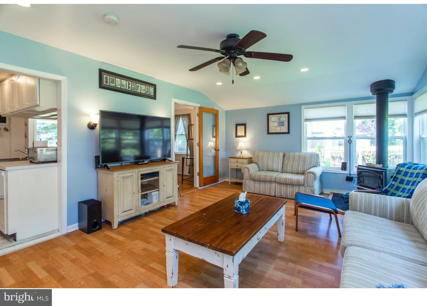 115 Paper Mill Road Oreland, PA 19075 - Photo 8 of 20 Family Room