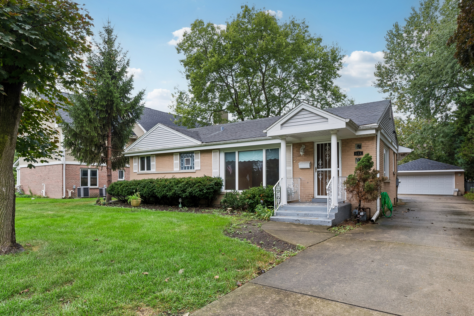 648 Shermer Road Glenview, IL 60025 - Photo 1 of 14 Gallery Image 1