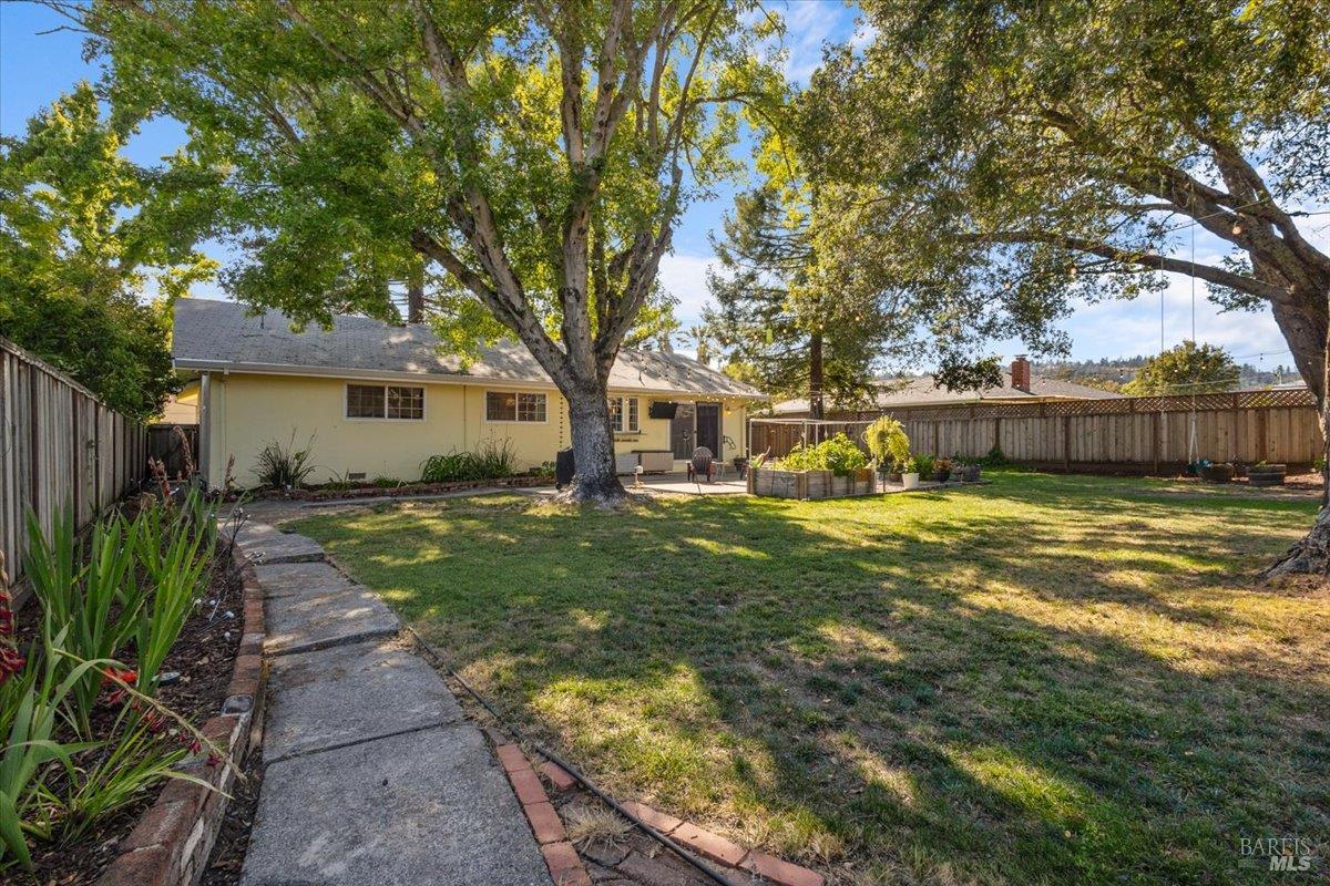2216 Fremont Drive Santa Rosa, CA 95409 - Photo 2 of 36