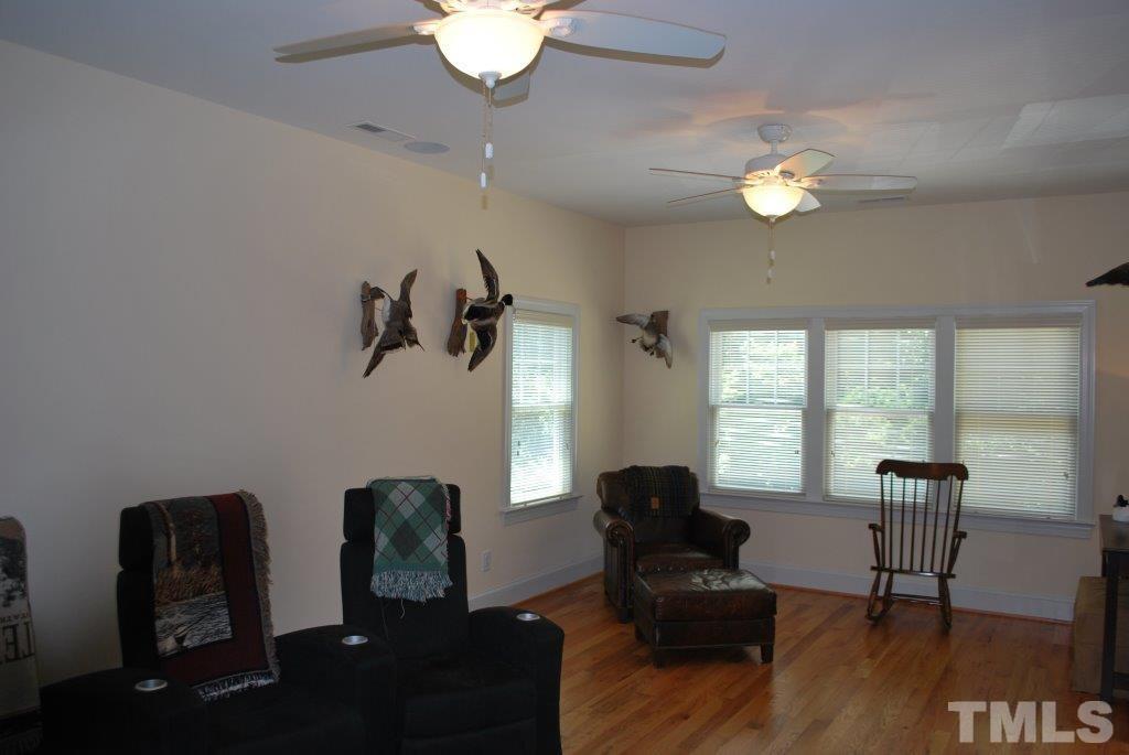 918 Dixie Trail Raleigh, NC 27607 - Photo 19 of 23 a living room with furniture