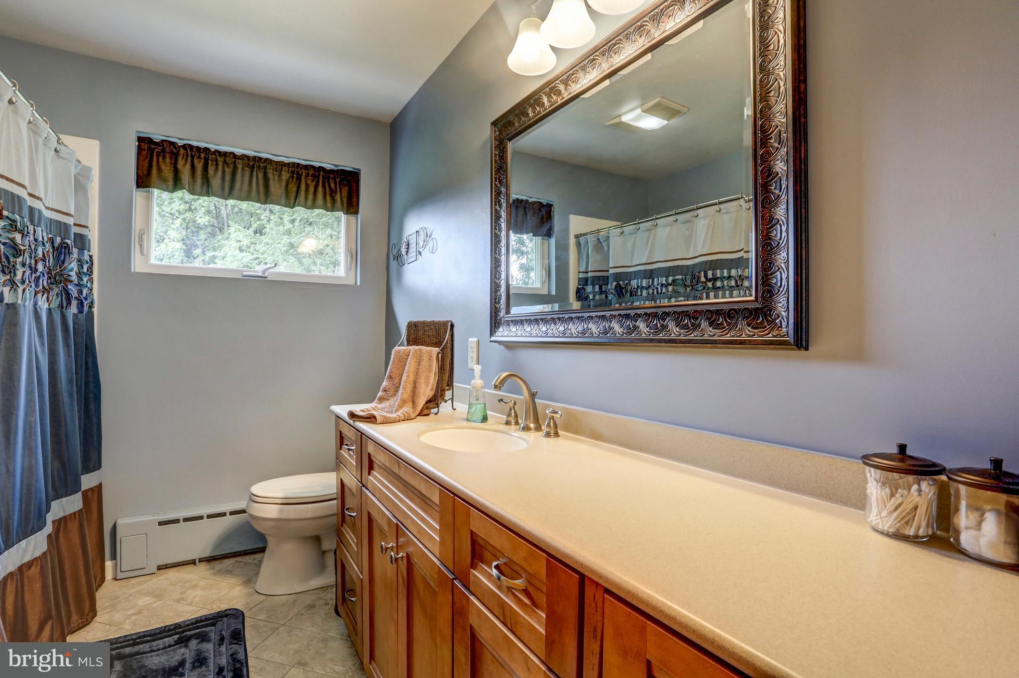 159 Jimanna Road Lancaster, PA 17602 - Photo 17 of 34 Bathroom