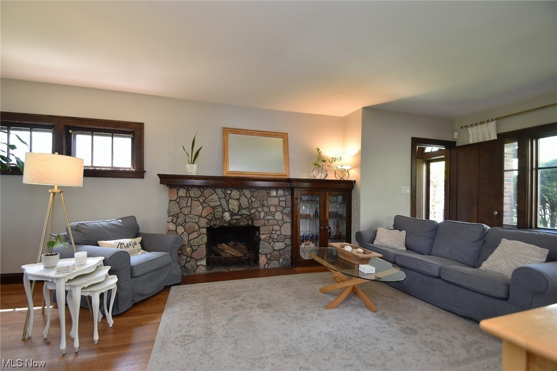 2475 Kingston Road Cleveland, OH 44118 - Photo 6 of 25